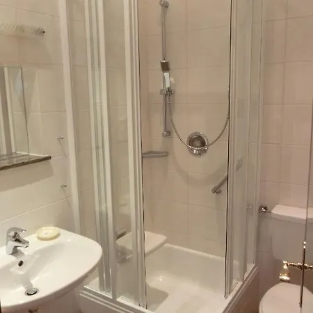 Alpenhof Hotel 3*