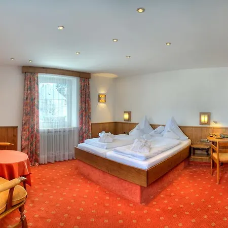 Alpenhof Hotel 3*